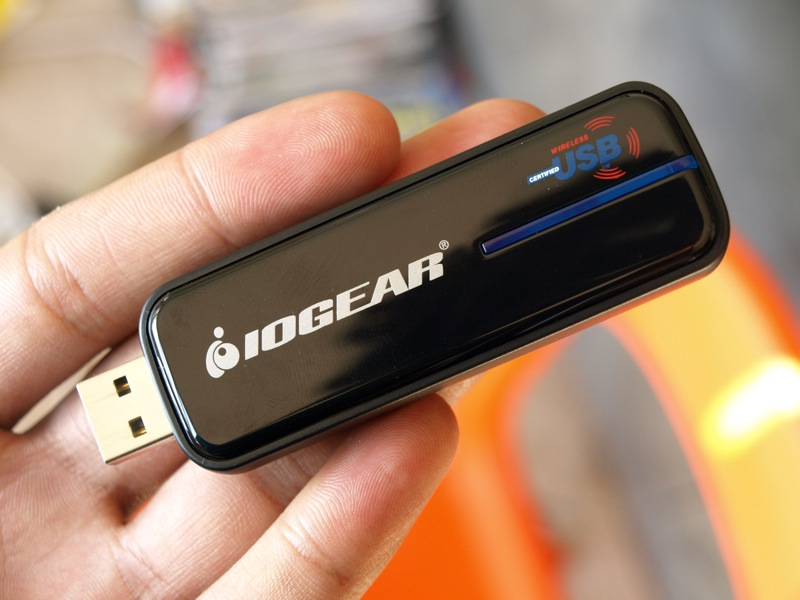 Illustration for article titled IOGear Wireless USB Hub Reviewed (Verdict: Pointless Use Of Good Technology)